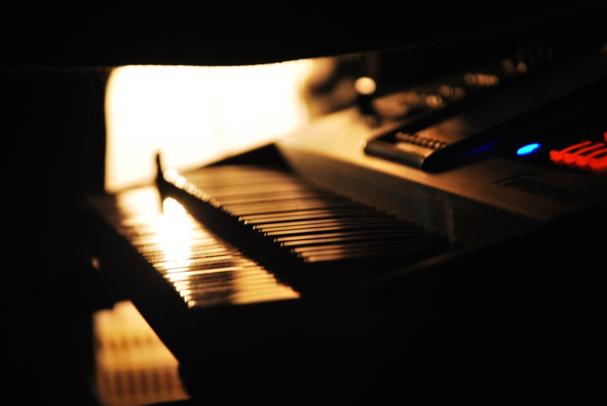Klawisze w studio de-reCords